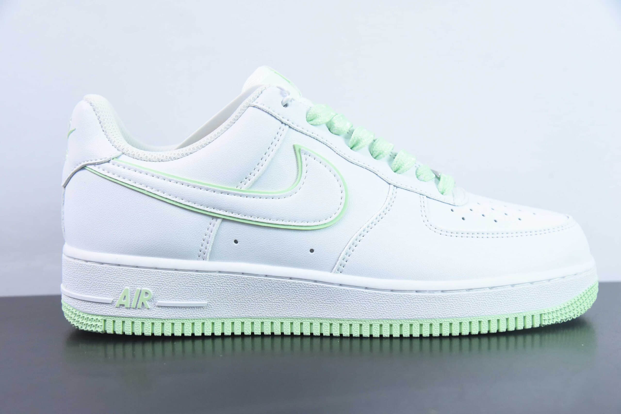 耐克NIke Air Force 1 '07 Low “白浅绿”空军一号低帮休闲板鞋纯原版本 货号：DV0766-105