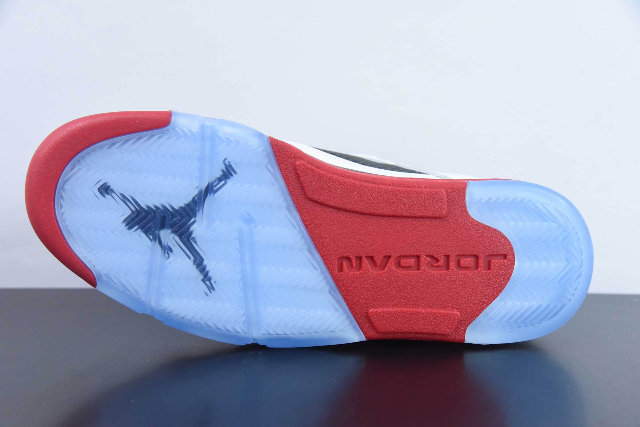 乔丹Air Jordan 5 Low ”Fire Red“ AJ5 乔5白红流川枫低帮篮球鞋纯原版本 货号：819171-101