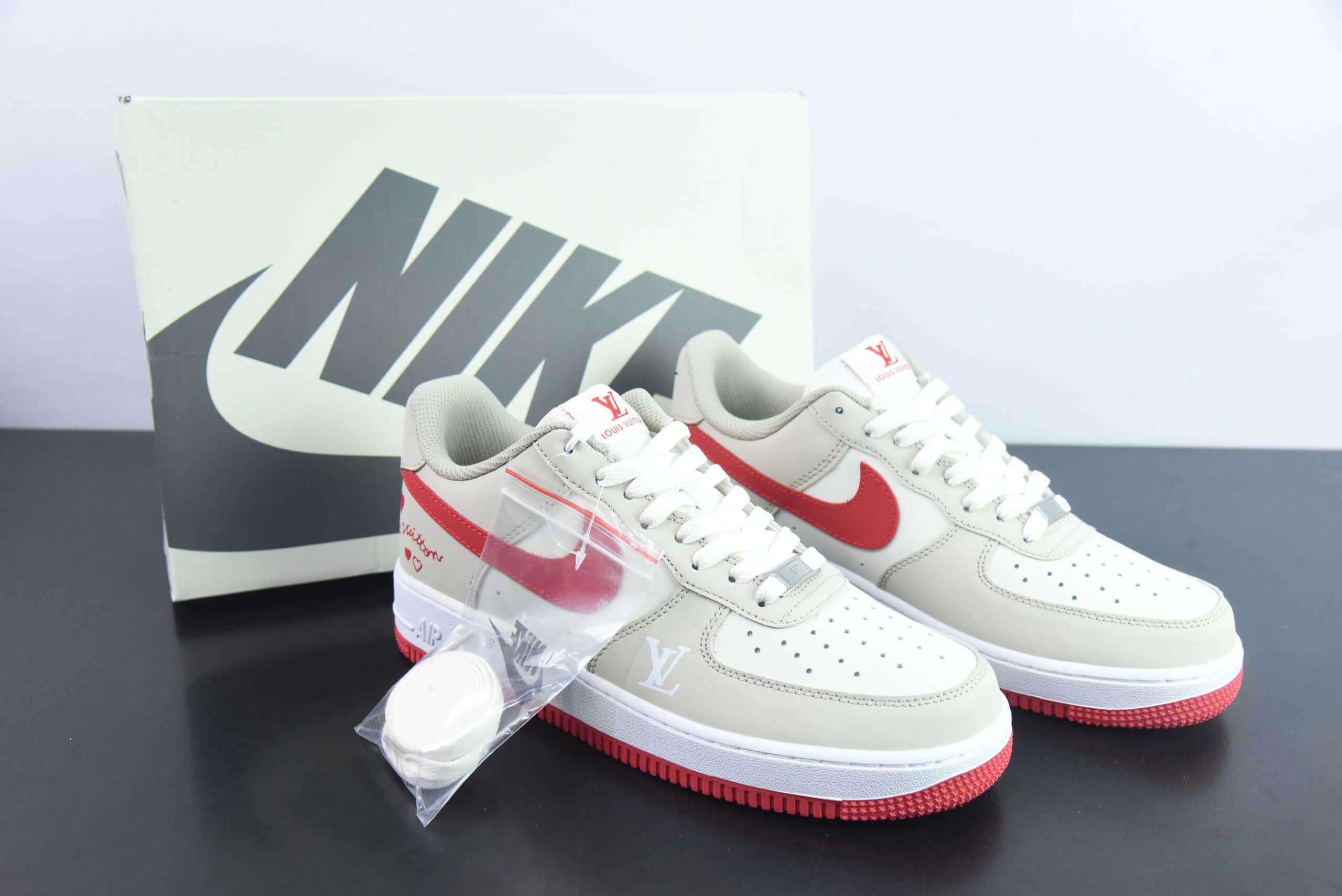 耐克NIke Air Force 1 '07 Low “LV联名爱心情人节”空军一号低帮休闲板鞋纯原版本 货号:BS9055-722