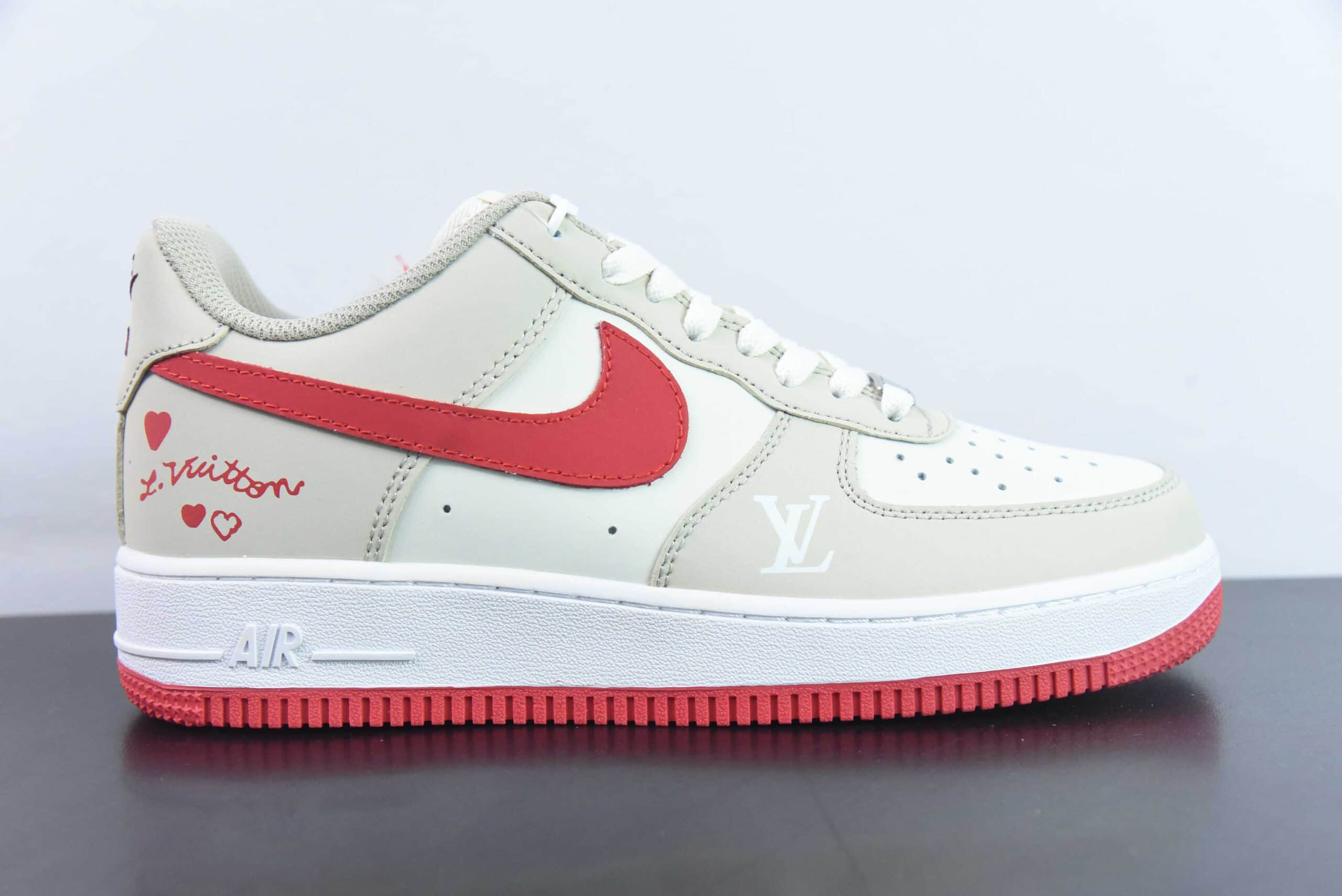 耐克NIke Air Force 1 '07 Low “LV联名爱心情人节”空军一号低帮休闲板鞋纯原版本 货号:BS9055-722