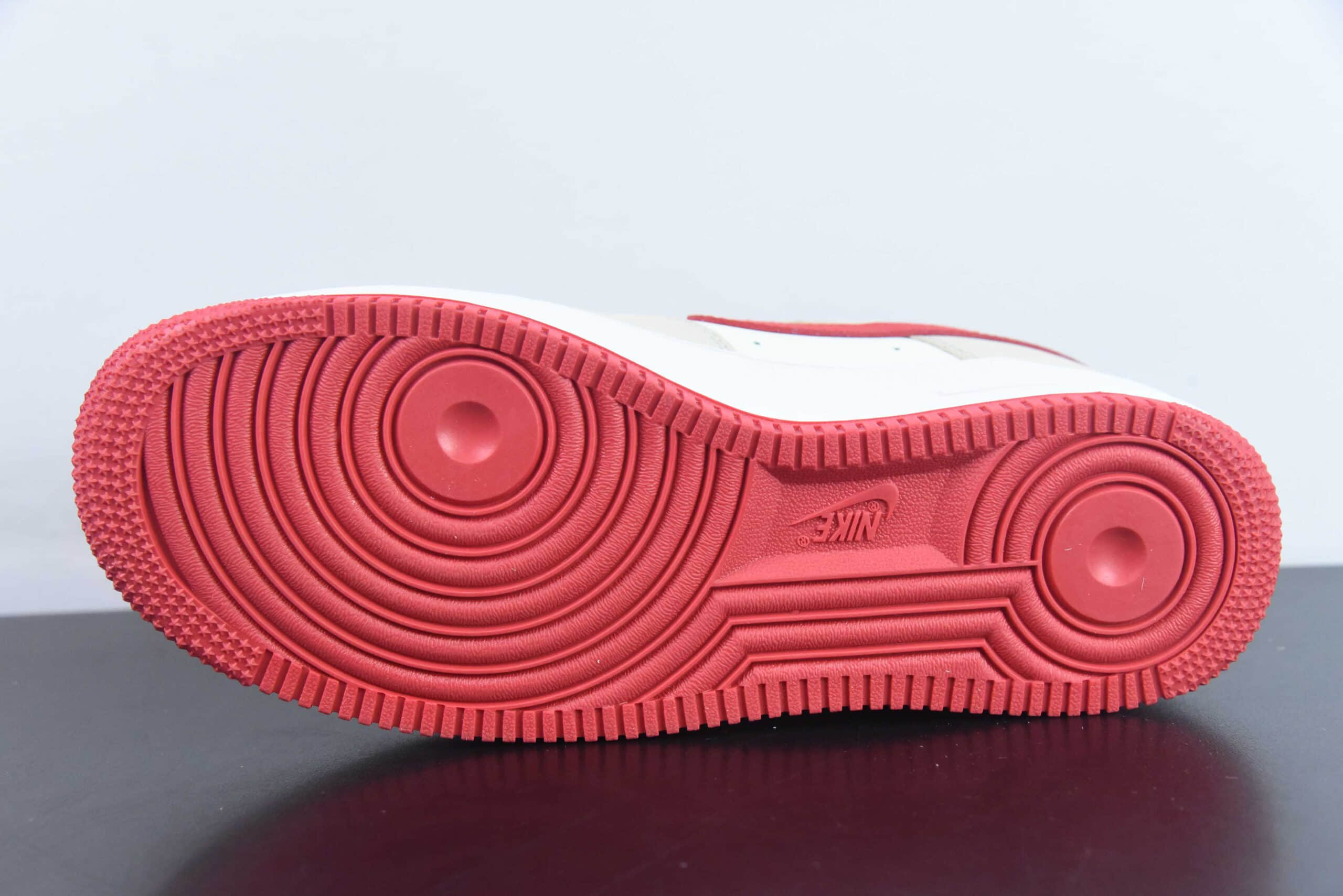 耐克NIke Air Force 1 '07 Low “LV联名爱心情人节”空军一号低帮休闲板鞋纯原版本 货号:BS9055-722