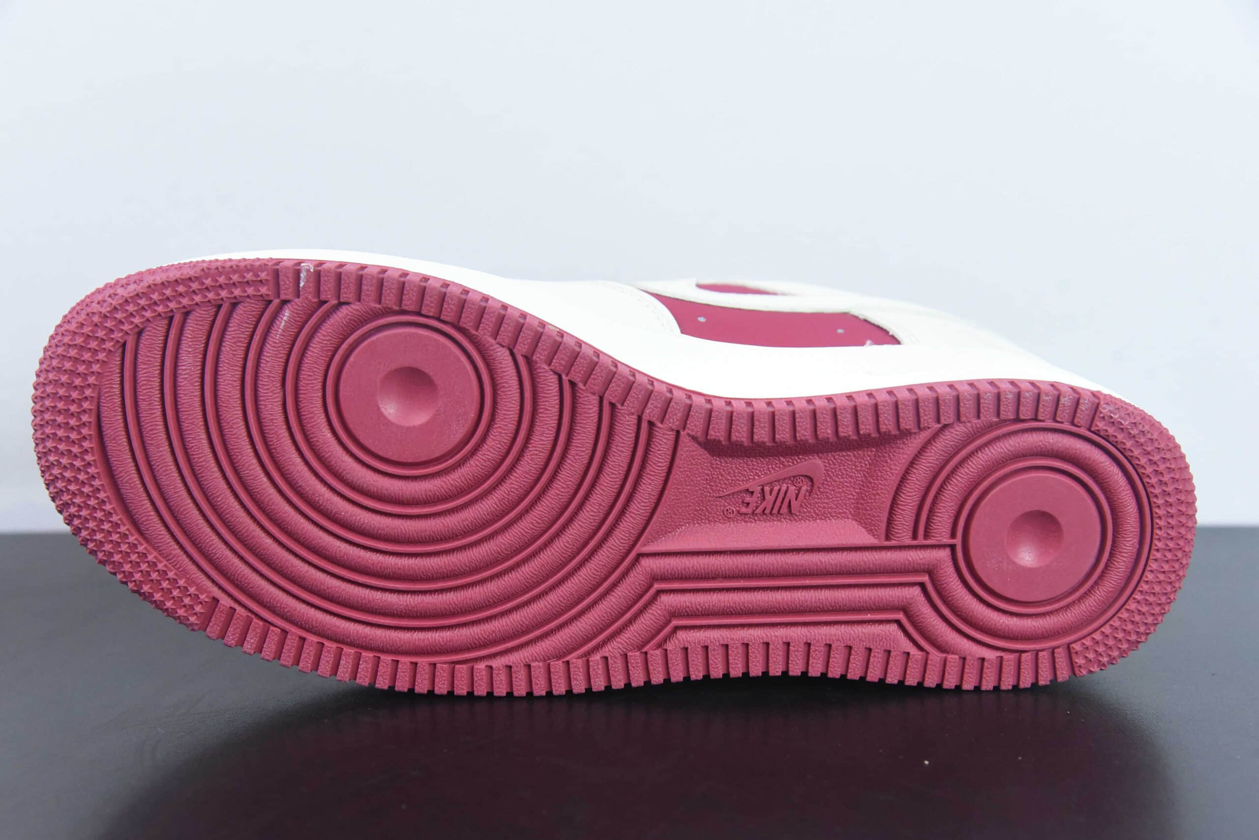 耐克NIke Air Force 1 '07 Low “古驰联名樱桃情人节”空军一号低帮休闲板鞋纯原版本 货号:BS9055-702