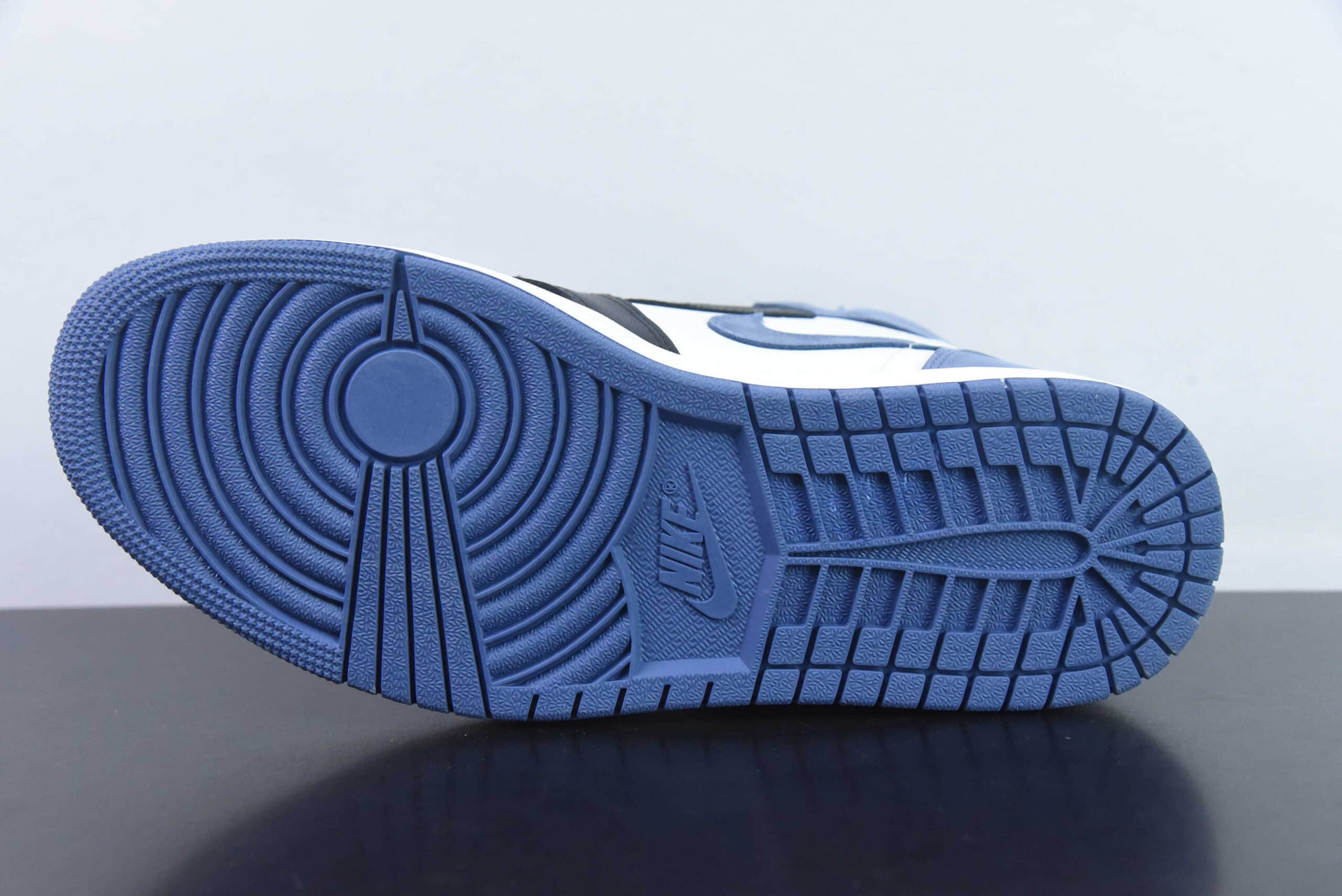 乔丹Air Jordan AJ1 Retro High AJ1六冠王贪玩蓝月高帮复古文化篮球鞋纯原版本 货号：555088-115