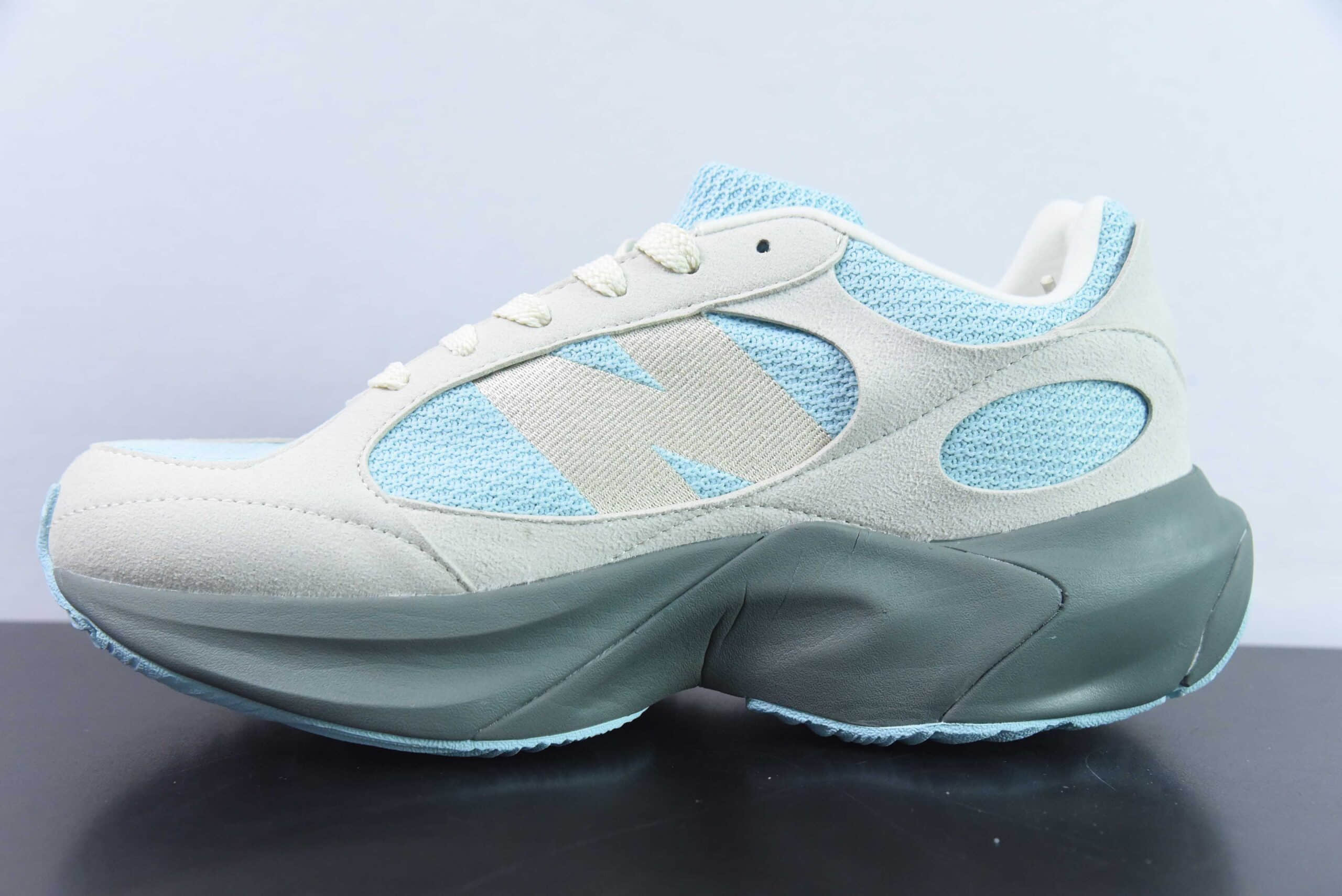 新百伦New Balance Warped RunnerGreyJade反绒浅灰玉兰动感增高跑鞋纯原版本 货号：UWRPDGMG