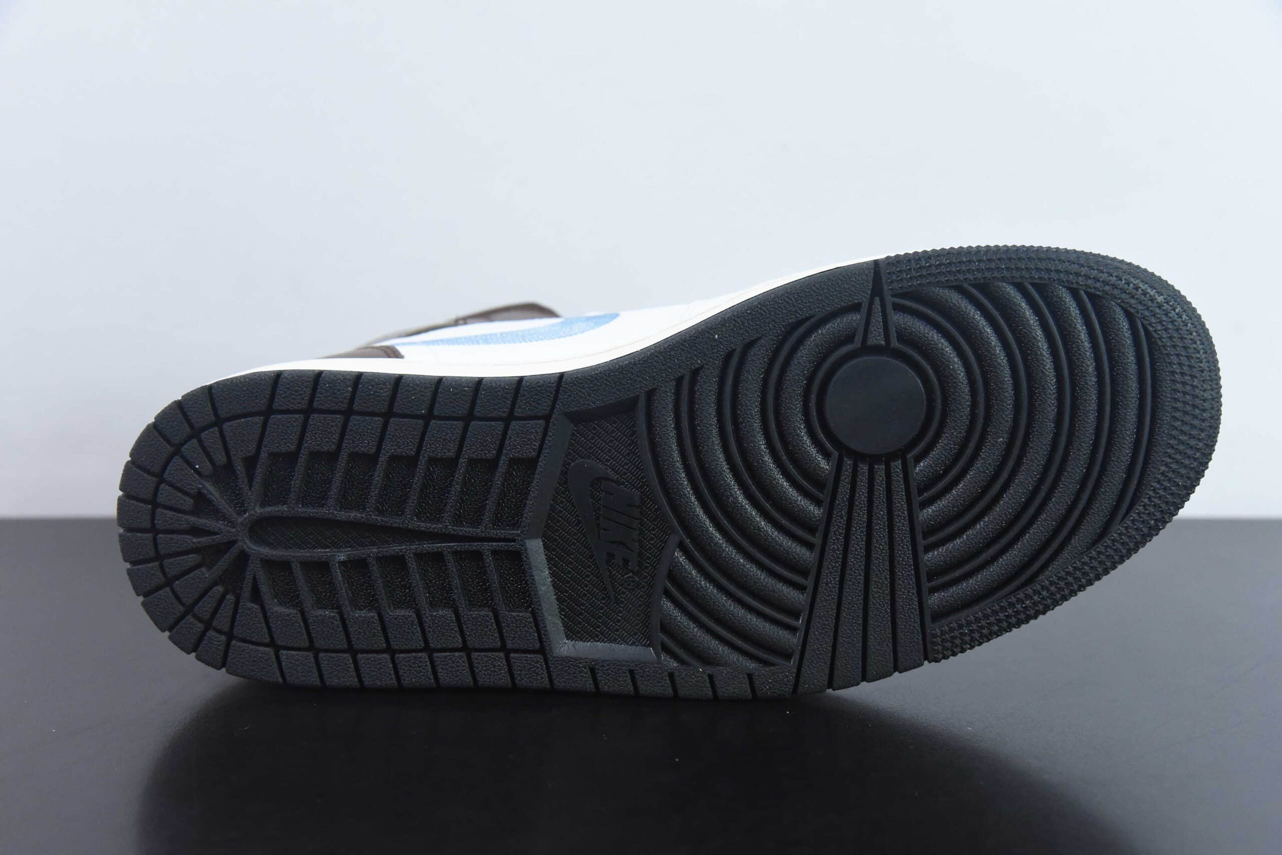 乔丹Air Jordan AJ1 Mid AJ1白棕中帮男子文化篮球鞋纯原版本 货号：FQ8162-142