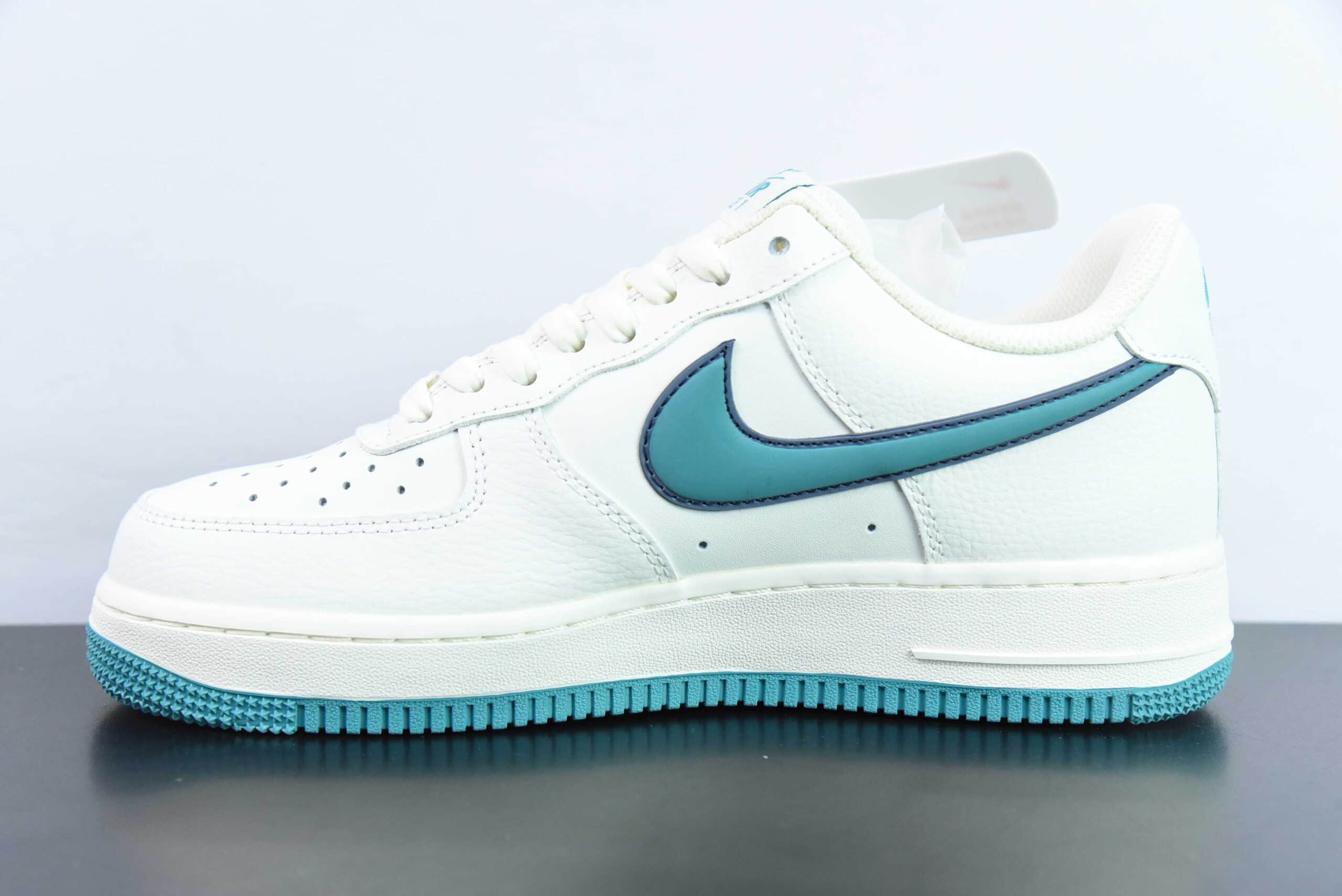 耐克Nike Air Force 1 Low 07 机甲白绿空军一号低帮休闲板鞋纯原版本 货号：KK1256-659
