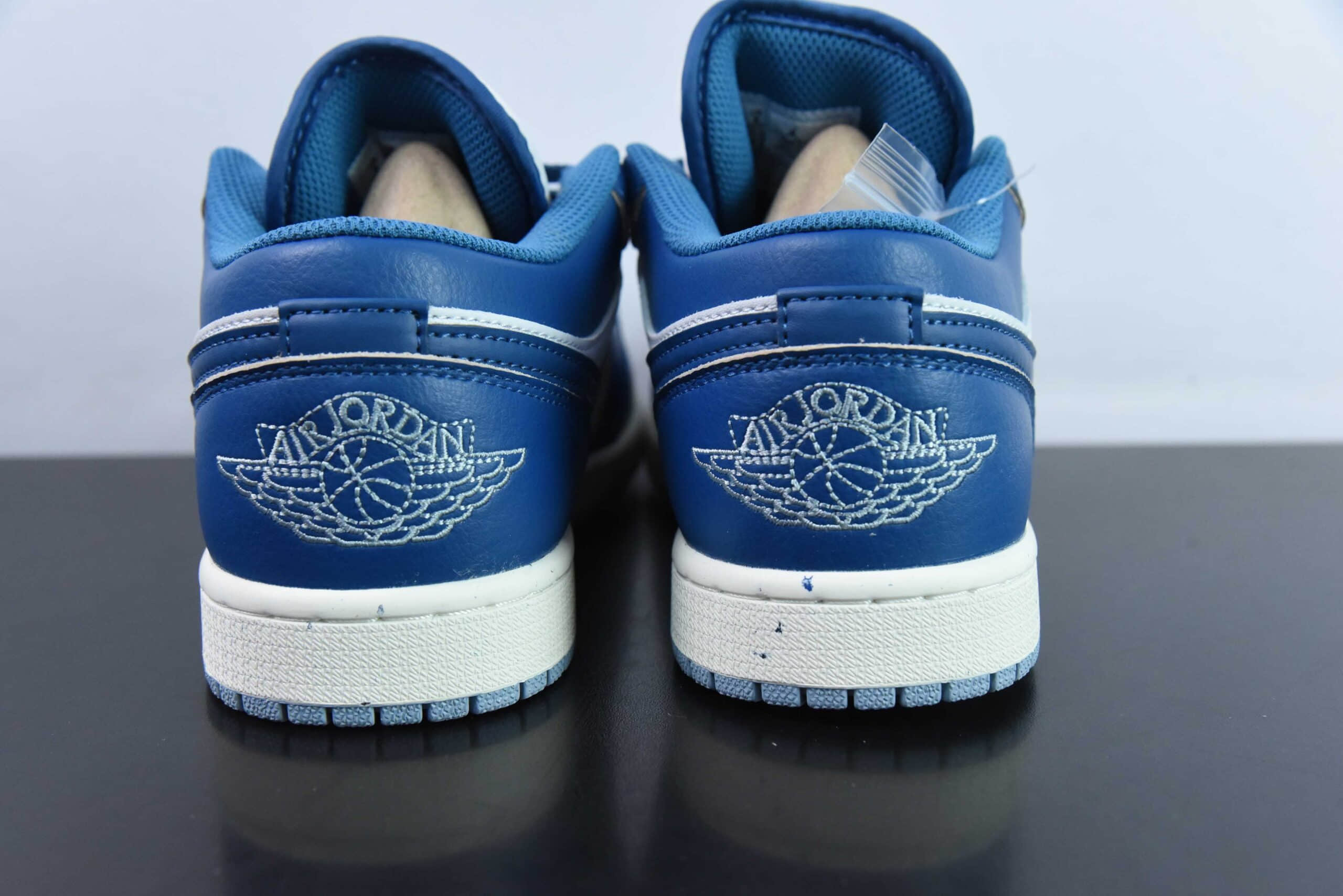 乔丹Air Jordan 1 AJ1 Low白蓝低帮篮球鞋纯原版本 货号：FN5214-141 