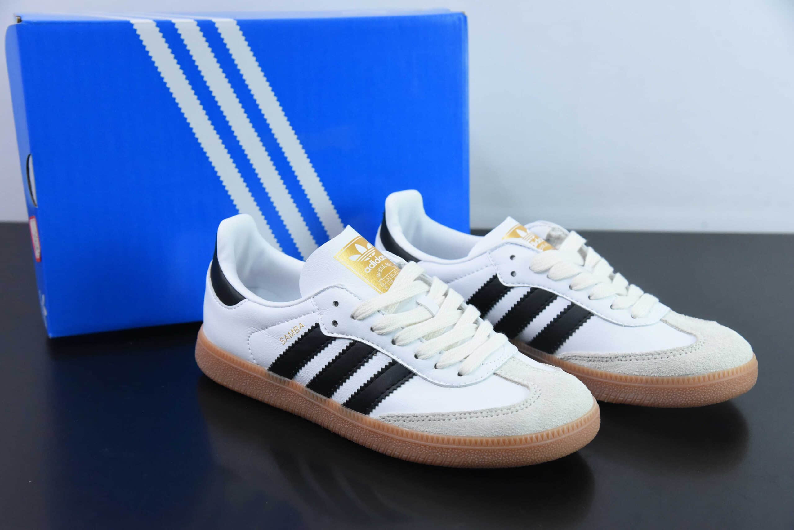 阿迪达斯Adidas Originals Samba OG 黑白生胶桑巴舞系列绅士德训足球风百搭低帮休闲运动板鞋纯原版本 货号:IF0642