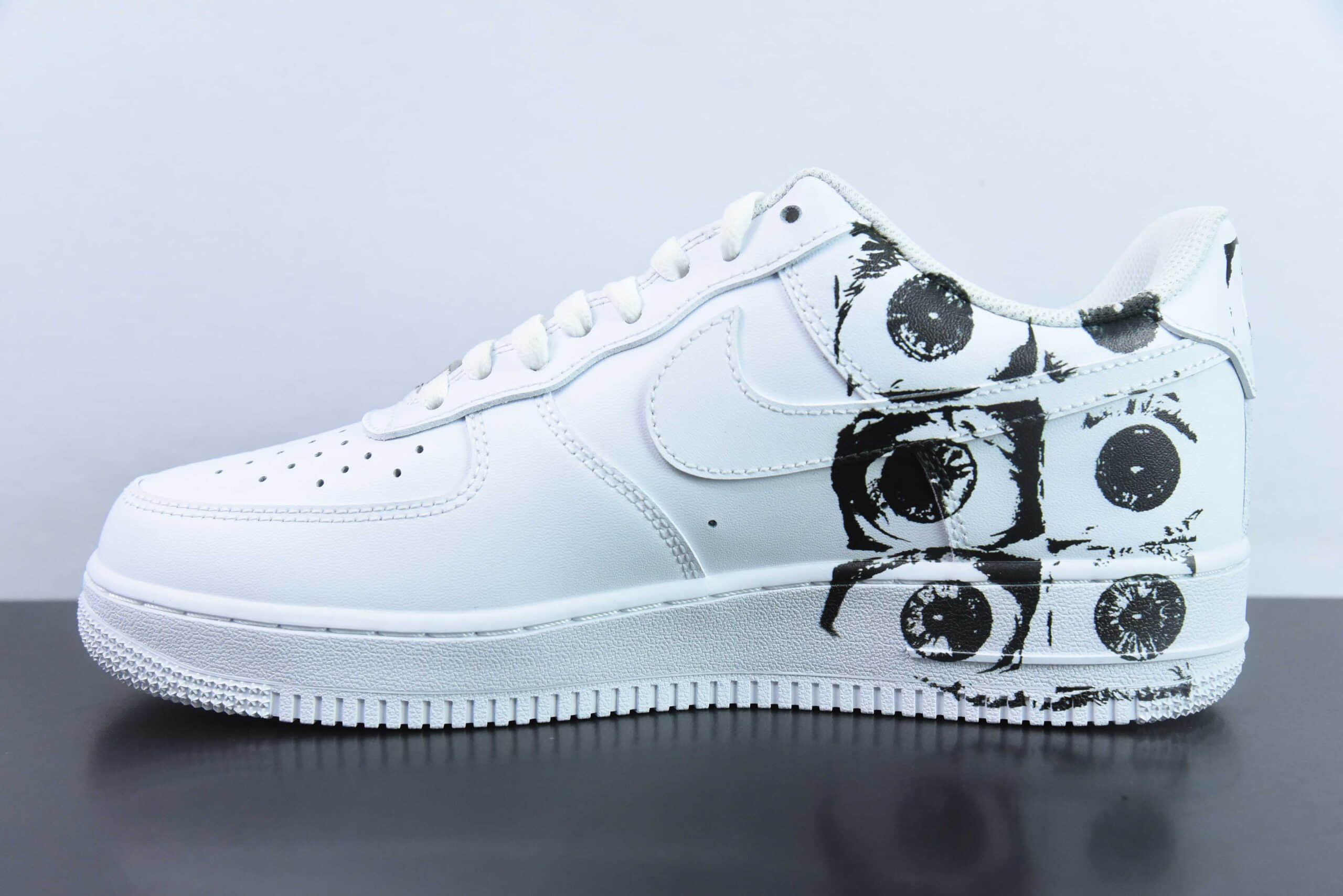 IMG_256耐克Nike CDG x Supreme x NK Air Force 1 Supreme Comme des Garcons Shirt 三方联名白黑六眼空军一号低帮板鞋纯原版本 货号:923044-100