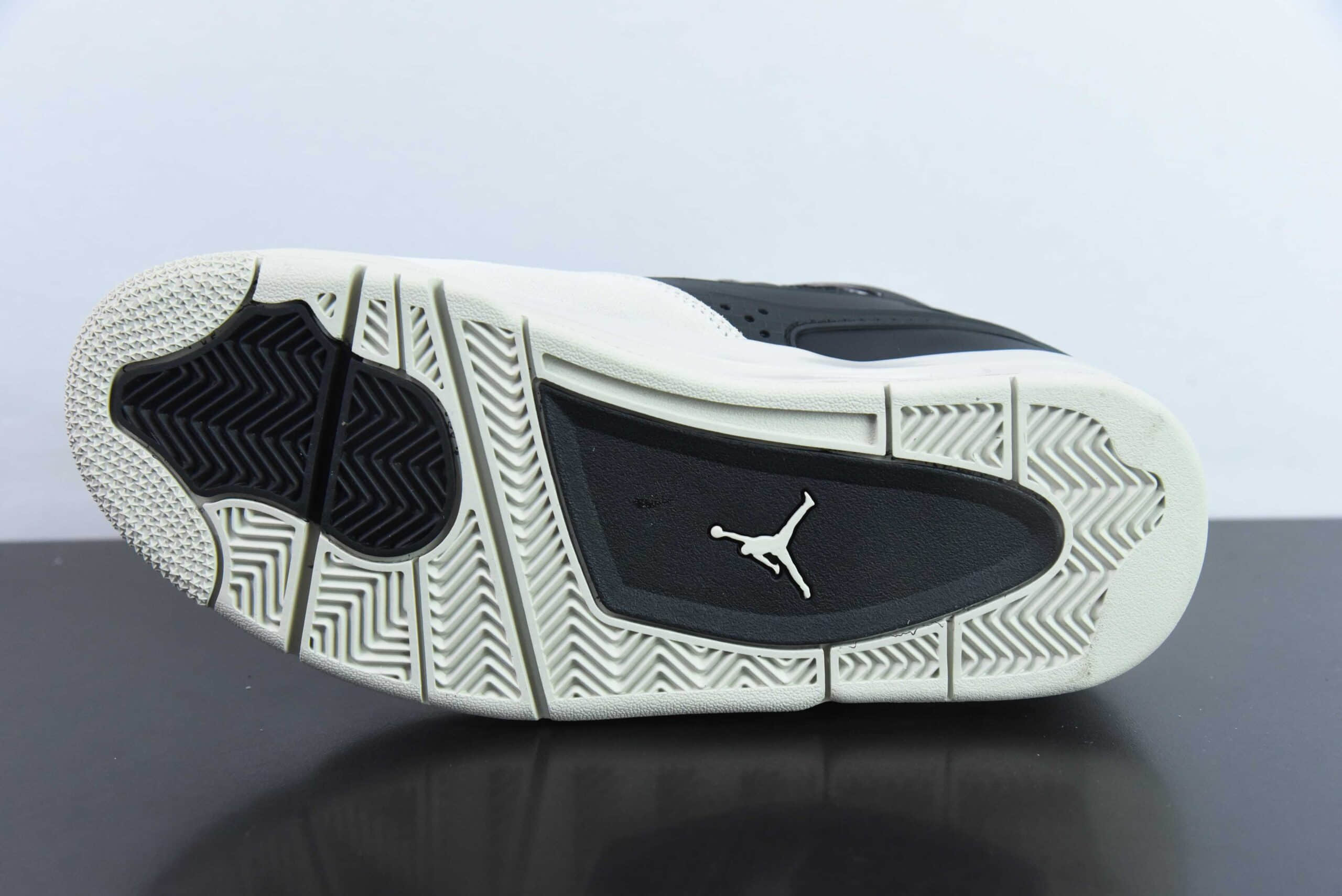 乔丹Air Jordan 4 Remastered AJ4 乔4重制黑白低帮复古文化篮球鞋纯原版本 货号:FQ7939-001