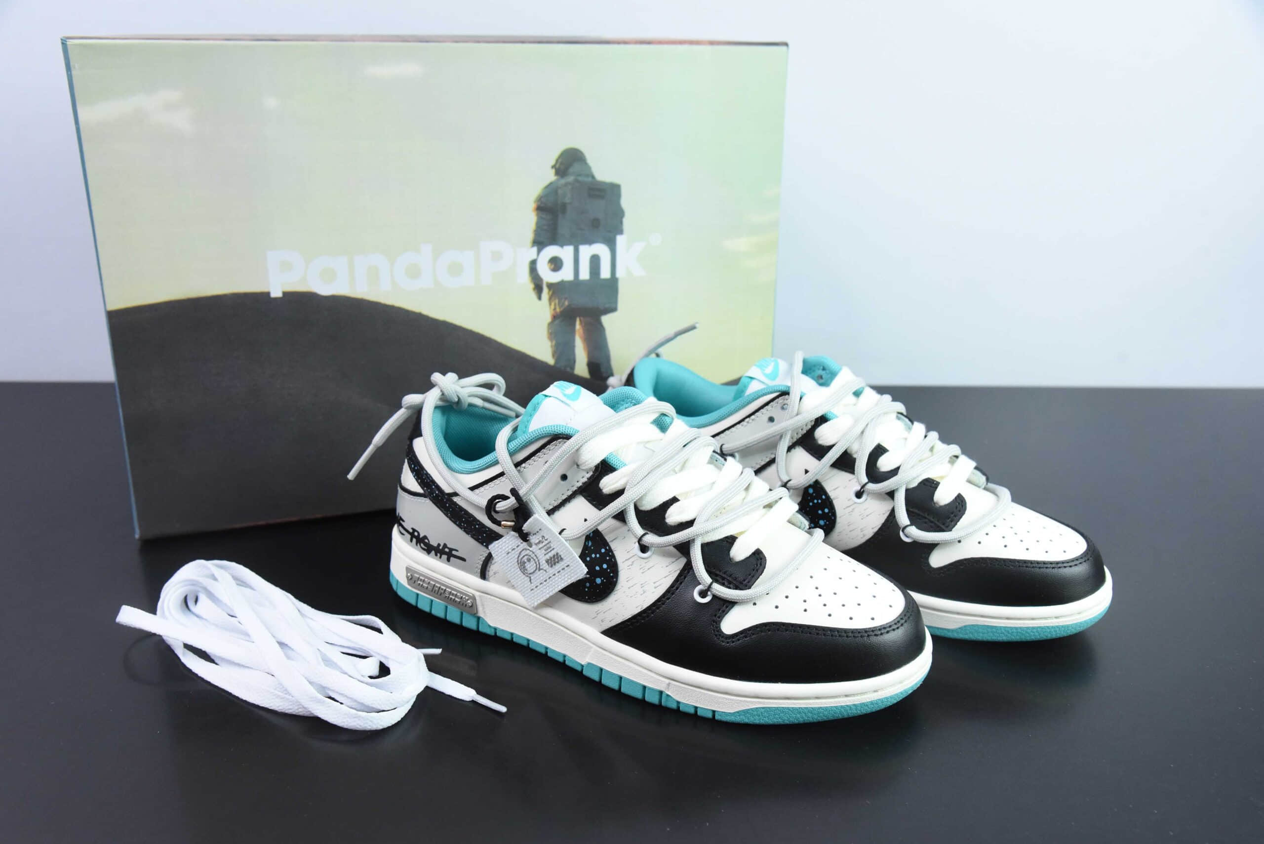 耐克Nike SB Dunk Low 熊猫恶作剧星际迷航黑白青SB低帮休闲滑板鞋纯原版本 货号：DV0833-101 