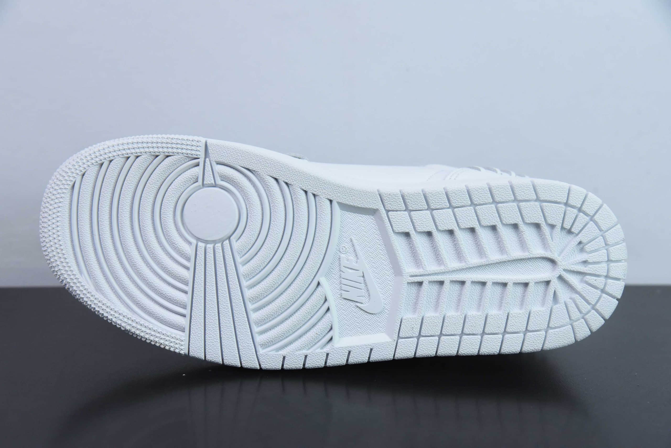 乔丹Air Jordan 1 Low Method of Make AJ1 乔1白金色低帮文化休闲运动板鞋纯原版本 货号：FN5032-100