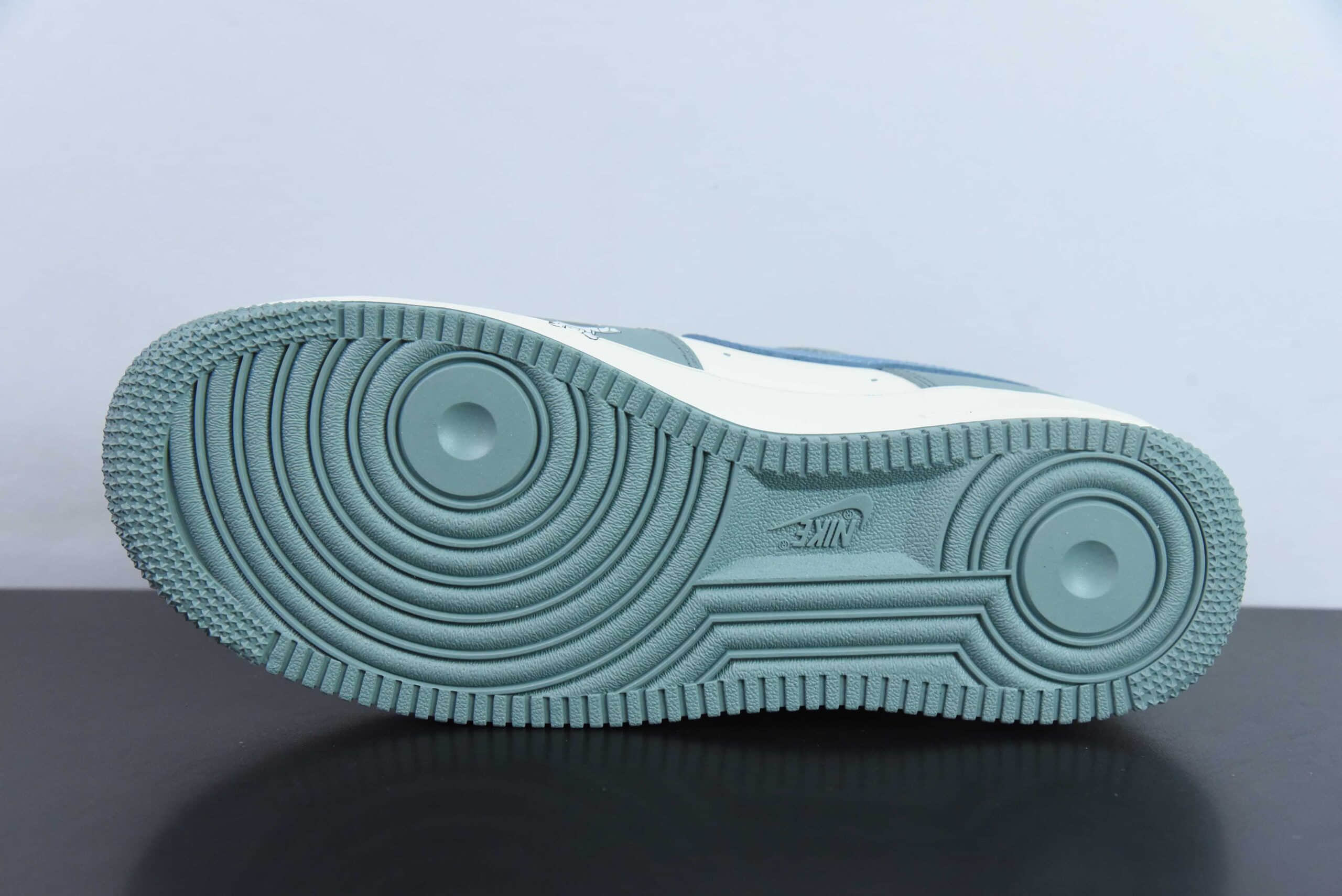 耐克Nike Air Force 1'07 Low Star Tours 星际遨游空军一号低帮休闲板鞋纯原版本 货号:DB3301-711