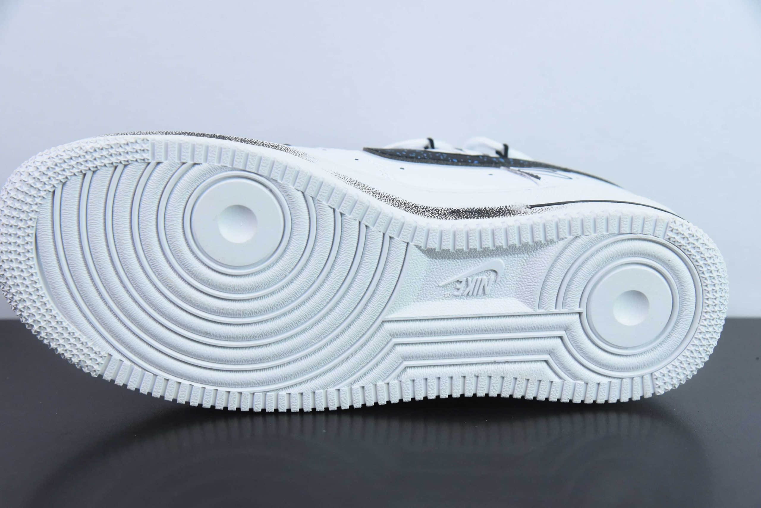 耐克Nike Air Force 1 Low’07 小皱菊喷绘空军一号绑带低帮休闲板鞋纯原版本 货号:ZH0316-025