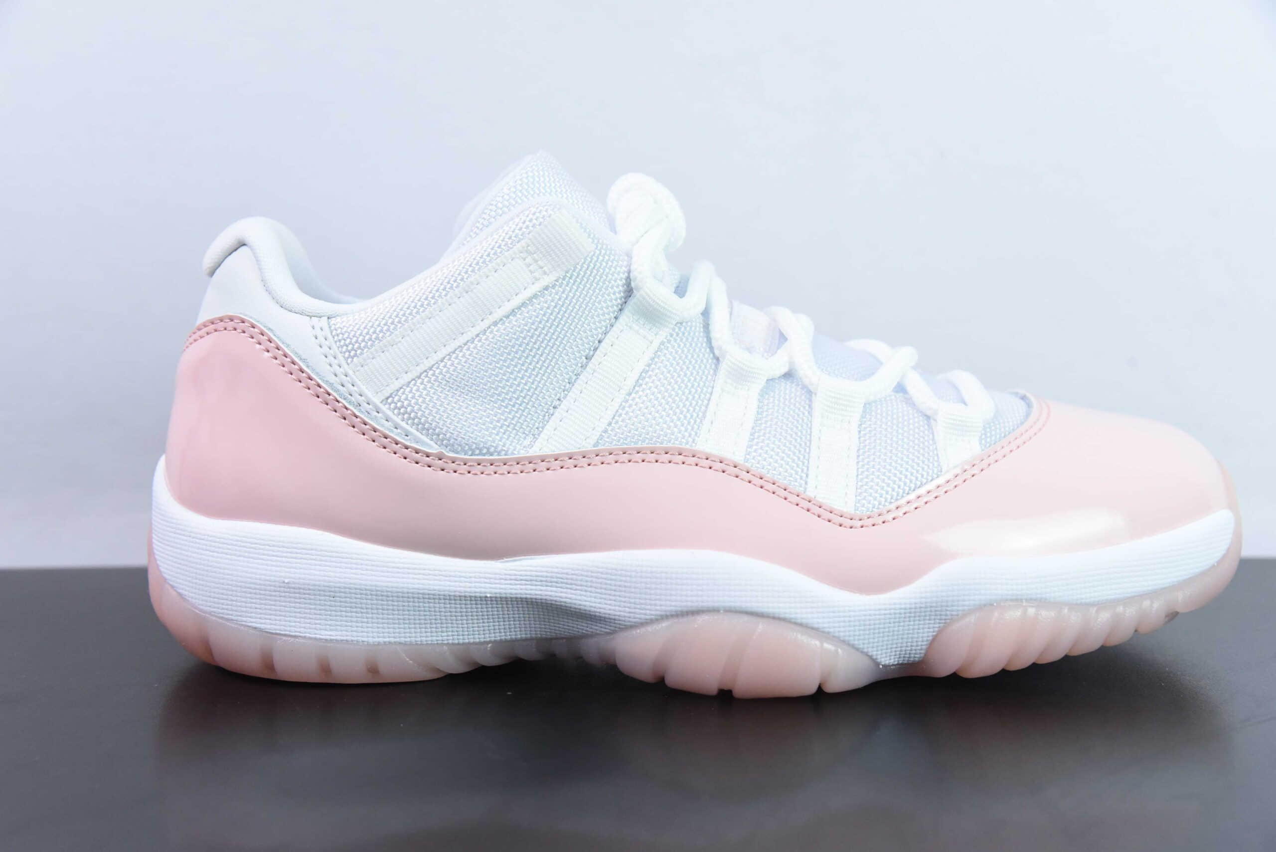 乔丹Wmns Air Jordan 11 Retro LowLegend PinkAJ11漆皮传奇粉白低帮篮球鞋纯原版本 货号：AH7860-160