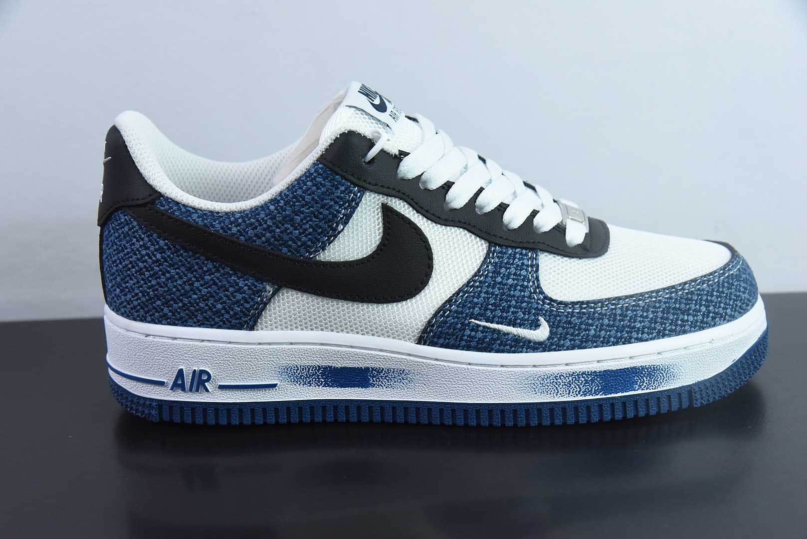 耐克Nike Air Force 1‘07 Low 牛仔布小勾空军一号低帮休闲板鞋纯原版本 货号：ZH0316-089