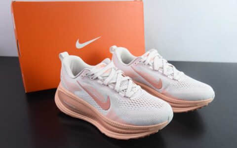 耐克 Nike Zoom VOMERO 18 肉粉配色轻量网透面气训跑练步鞋纯原版本 货号：HM6804-601