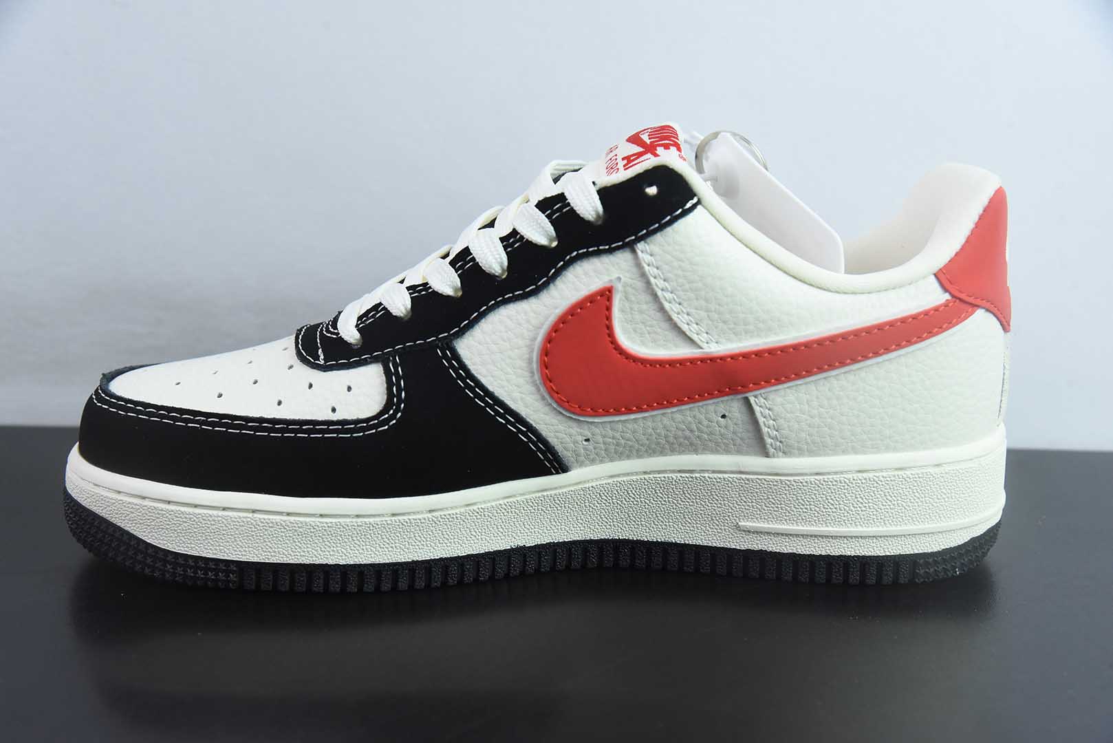 耐克Nike Air Force 1'07 Low Supreme联名黑红勾空军一号低帮休闲板鞋纯原版本 货号：KB1688-001
