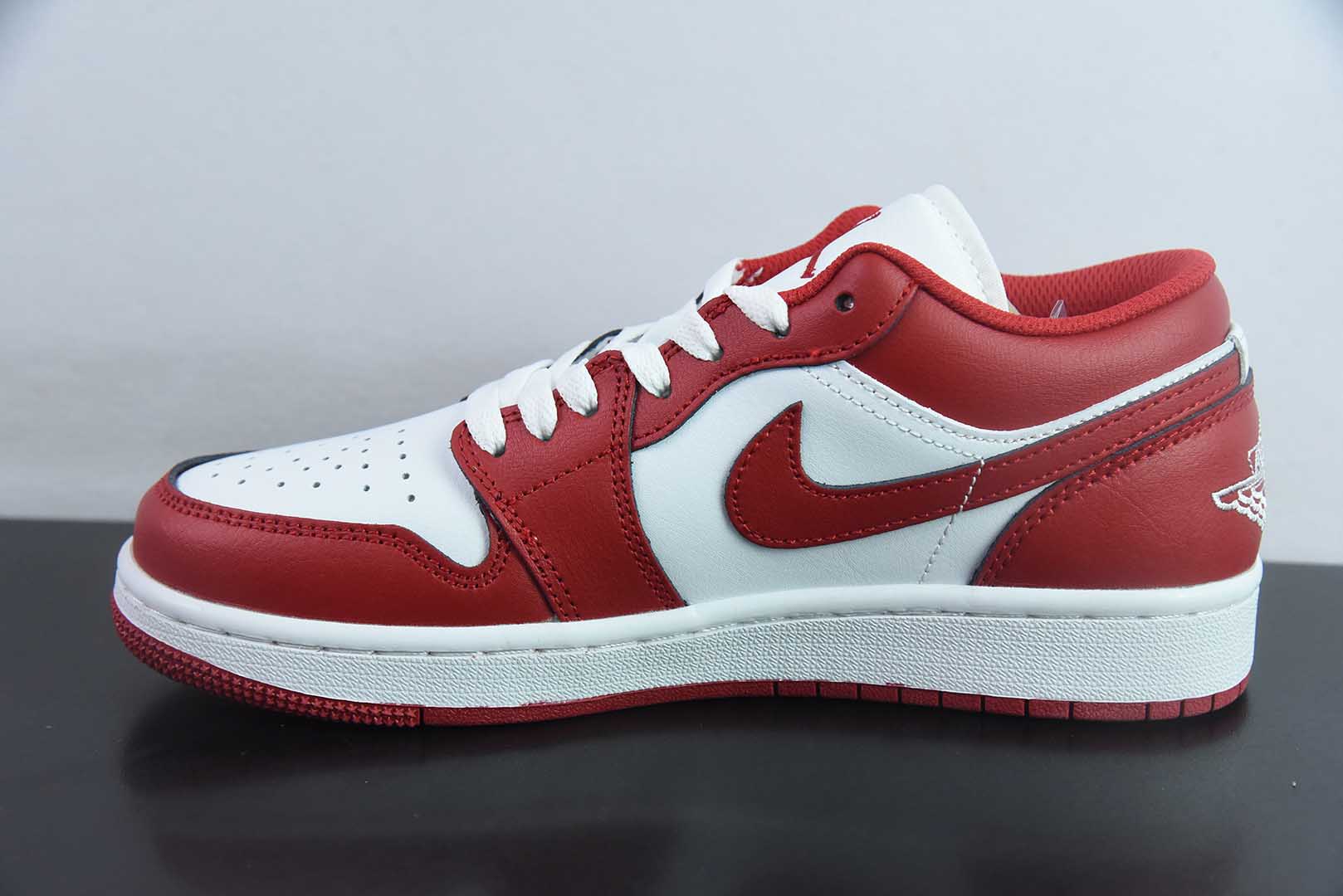 乔丹Air Jordan 1 Low AJ1乔1白红低帮复古休闲板鞋纯原版本 货号：553558-166