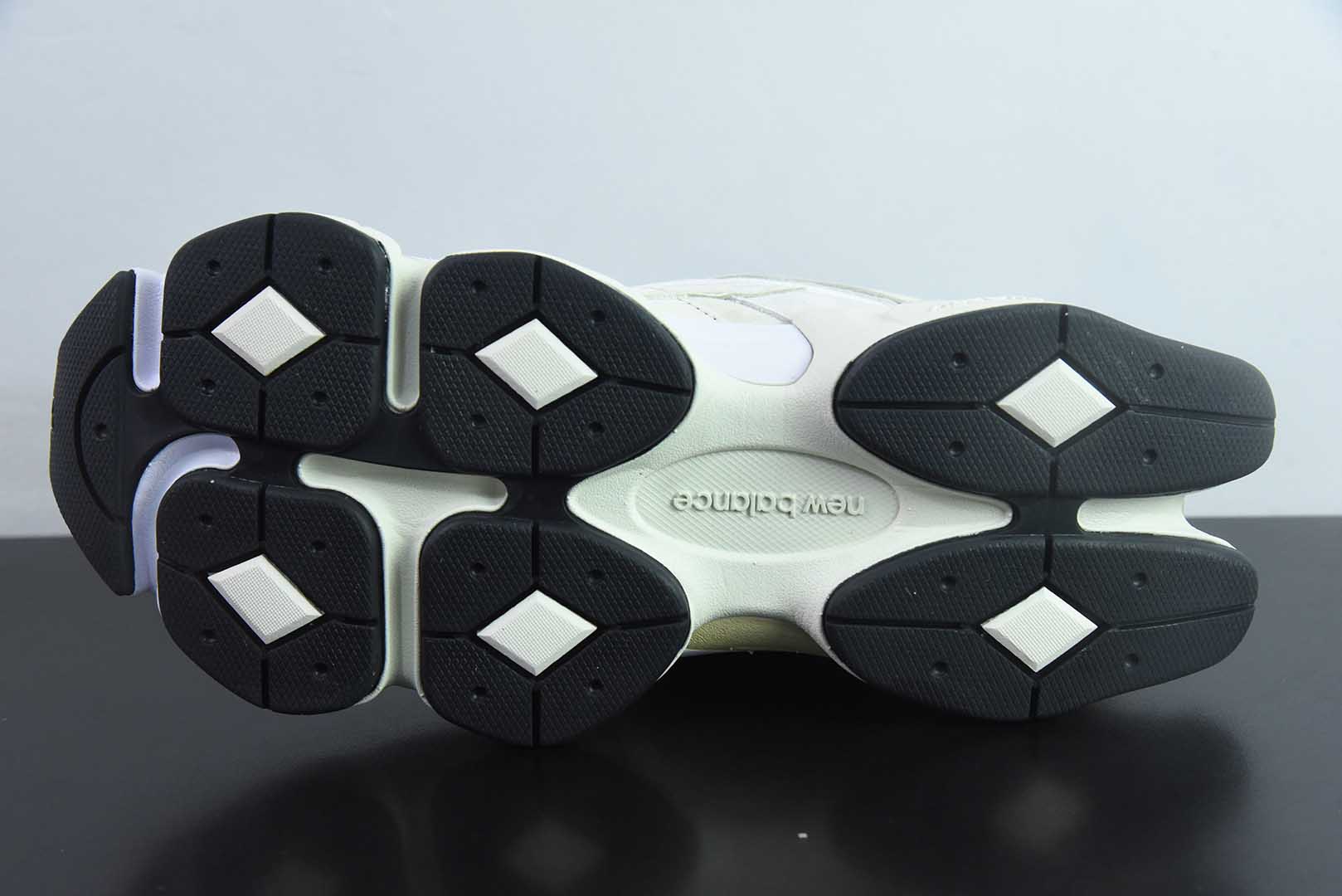 新百伦Joe Freshgoods x New Balance NB9060联名款米白灰复古休闲运动慢跑鞋纯原版本 货号：U9060WHT