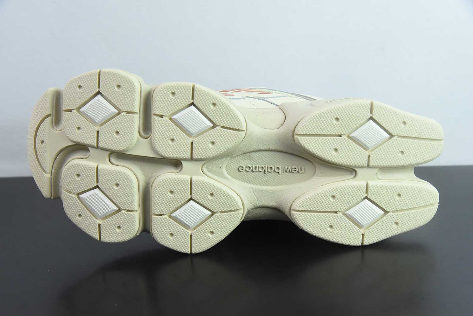 新百伦 Joe Freshgoods x New Balance NB9060联名款杏白枣红复古休闲运动慢跑鞋纯原版本 货号：U9060ZGC