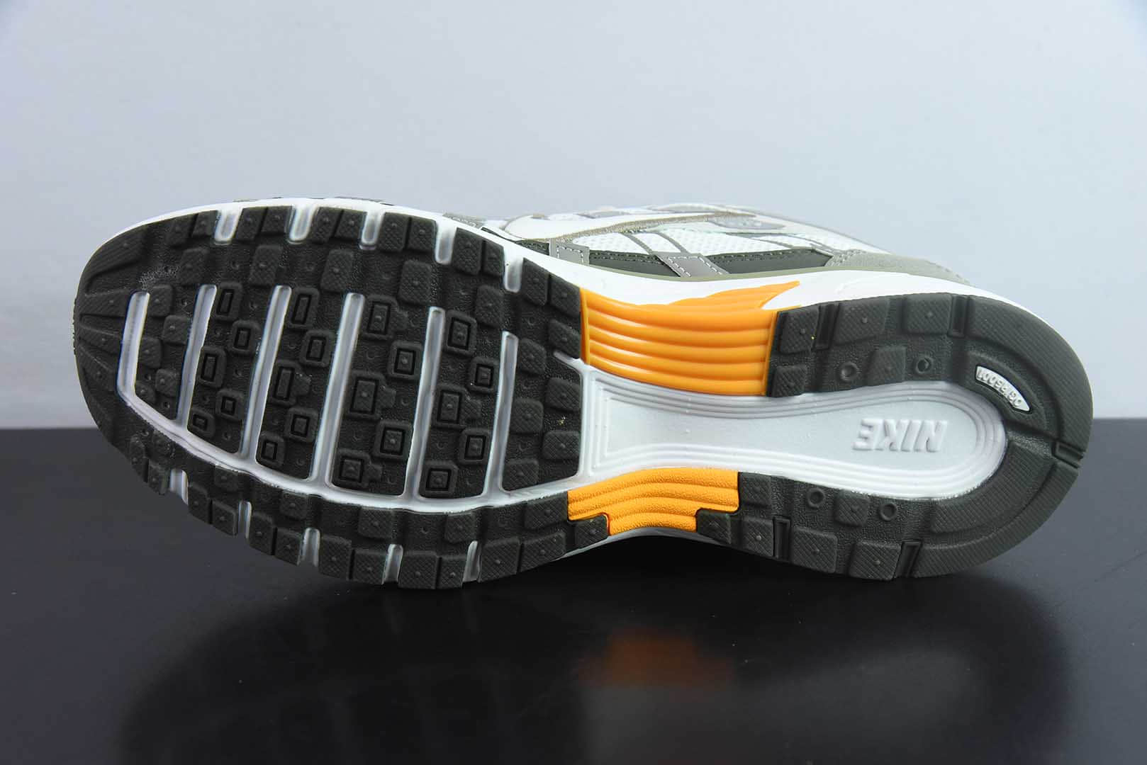 耐克Nike P-6000 Prm米白灰绿复古休闲运动老爹鞋纯原版本 货号：IH0246-320