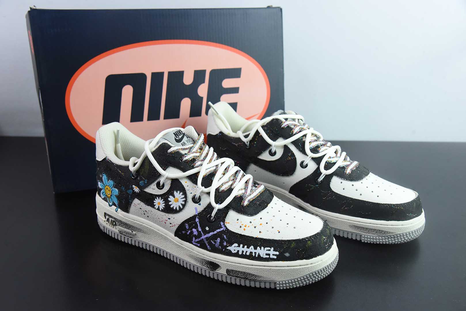 耐克Nike Air Force 1 '07 Low Blue Daisy手绘涂鸦蓝调雏菊空军一号低帮定制板鞋纯原版本 货号：BD7007-333