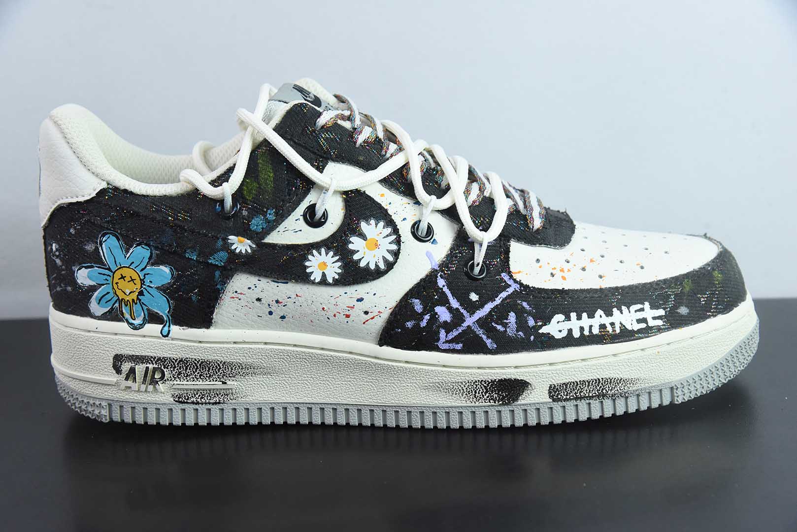 耐克Nike Air Force 1 '07 Low Blue Daisy手绘涂鸦蓝调雏菊空军一号低帮定制板鞋纯原版本 货号：BD7007-333