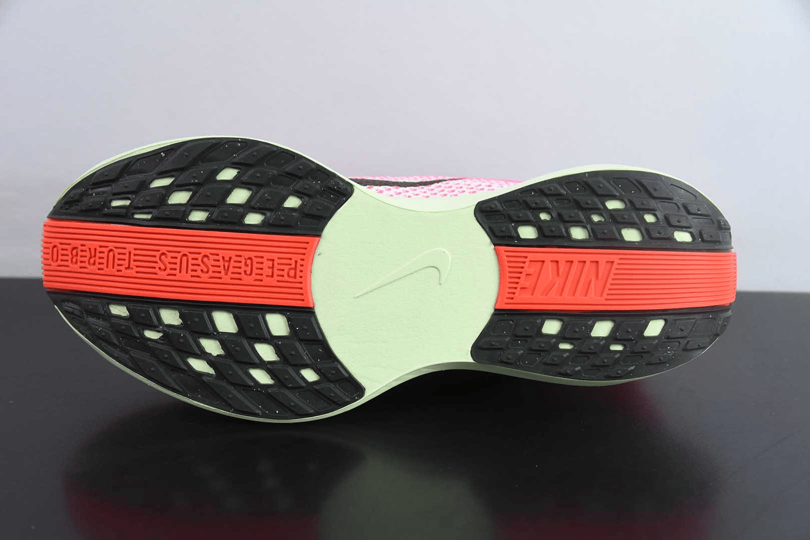 耐克Nike Air Zoom Pegasus 35 飞马系列粉绿涡轮增压马拉松休闲运动慢跑鞋纯原版本 货号：HV3022-600